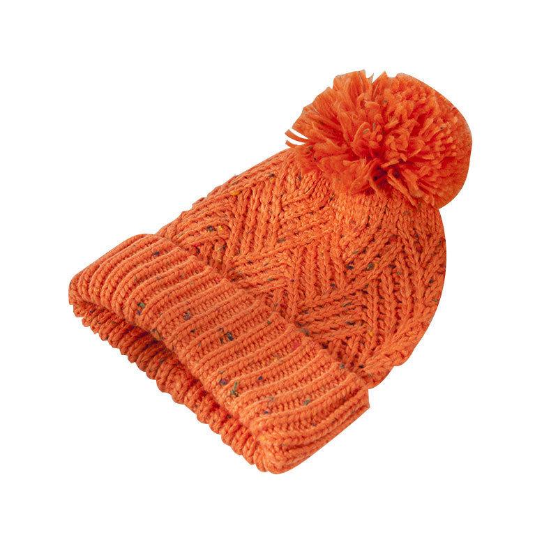 Spot New Curled Hairball Knitted Hat Women, Solid Color Pullover Warm Hat, European and American Wool Hat Women