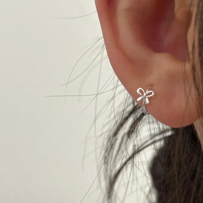 Utsökta miniörhängen med rosett: Söt nischdesign, mångsidiga örhängen i lätt lyx