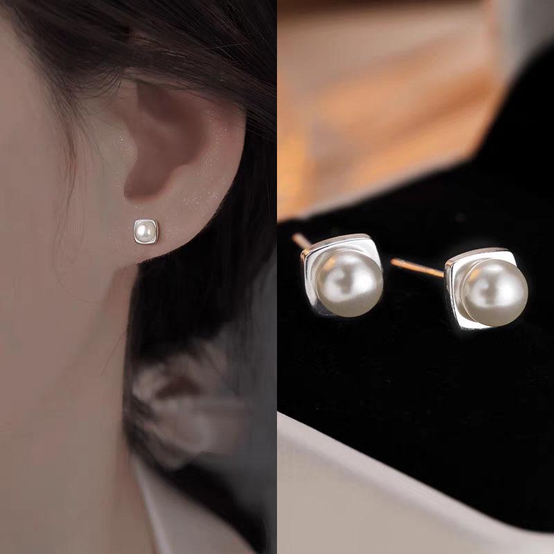 925 Sterling Silver Women's Ear Piercing Earrings - Versatile Cartilage Studs for Comfortable Sleeping
