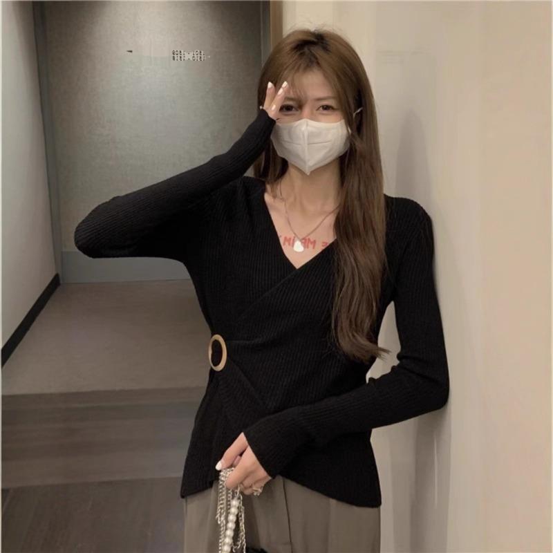 Sweater design sense niche inside with autumn and winter new top collar knitted bottoming shirt women