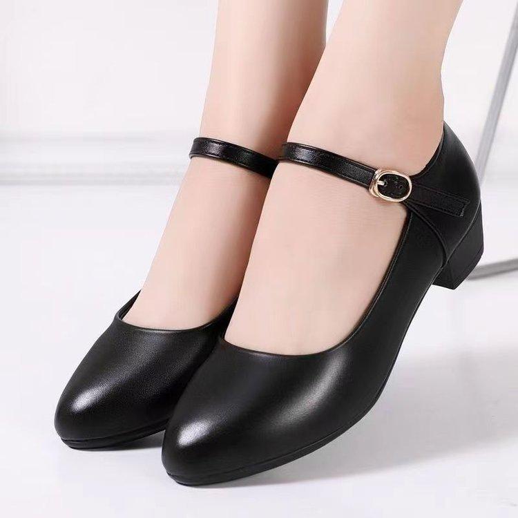 

Soft soles are not tired, single shoes, one-word buckle, medium heel leather shoes, new thick heel dancing shoes 35 чёрный