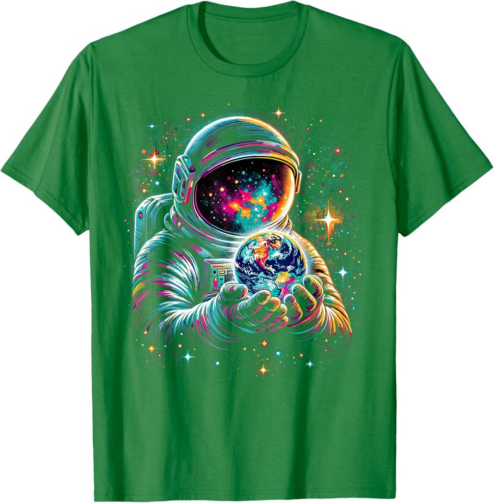 Astronaut Holding Earth Graphic Tee Retro Space Constellation Print Men Casual Trip T-Shirt