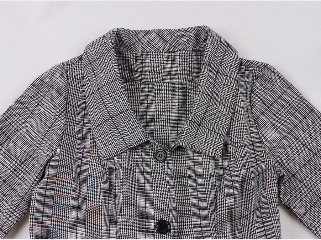 Retro Women's Plaid Dress with Turn-Down Collar, Short Sleeves, Single-Breasted Design, and Pockets in Hepburn Style.