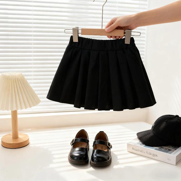 Korean-Style Velvet Hoodie & Pleated Skirt Set for Girls - Autumn/Winter Cartoon Design