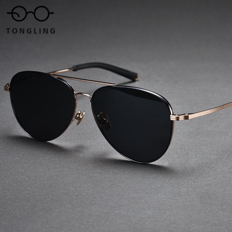 

2026 Ретро и модные мужские двухлучевые поляризационные сверхлегкие женские солнцезащитные очки для вождения из чистого титана с большим лицом, устойчивые к ультрафиолетовому излучению As picture