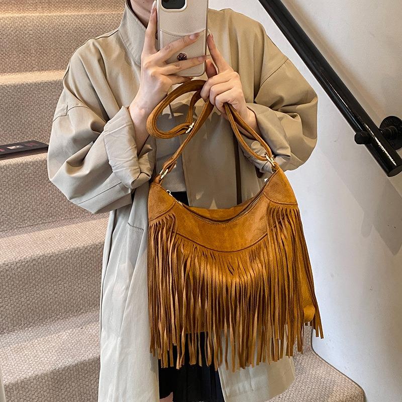 Personalized Design Sense Niche Retro Fringed Bag Women's Autumn Imitation Suede Messenger Bag Versatile Shoulder Bag