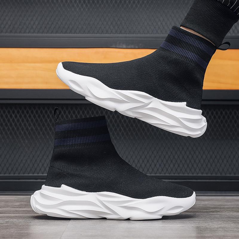 Men's Socks and Shoes Spring and Summer Mid-tube Fly-woven Breathable Sports and Leisure Shoes Lightweight Platform Mesh Shoes Versatile Trendy Shoes