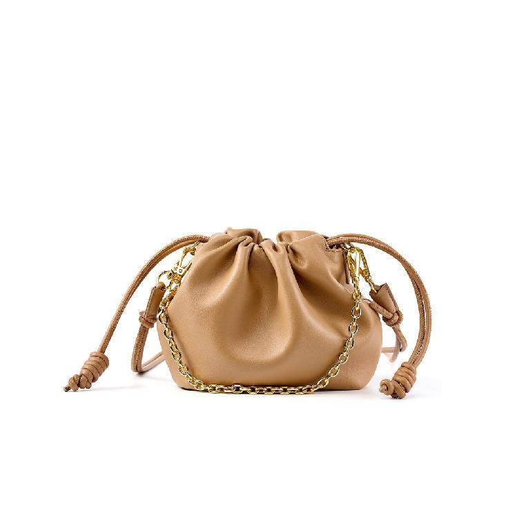Genuine leather versatile small bucket bag 2025 new cloud bag chain women s shoulder bag cowhide women s handbag коричневый