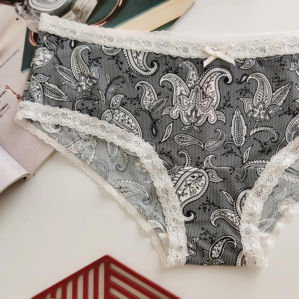 Special Clearance: Skin-Friendly, Seamless Quick-Dry Mid-Rise Women's Pink Silk Nylon Triangle Panties