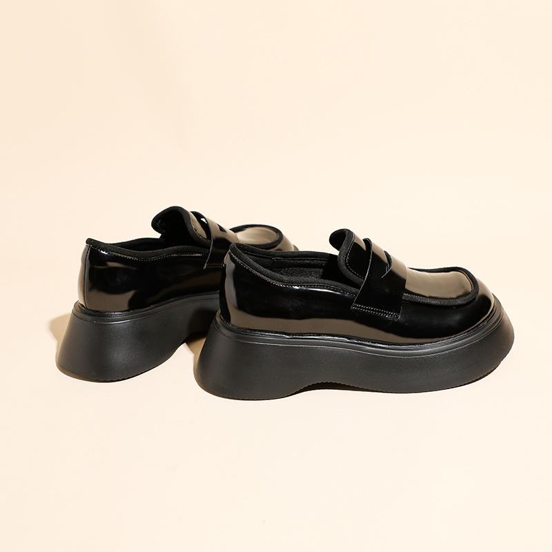 Neues Nischendesign Japanischer Stil Muffin-Boden Kleine Lederschuhe College-Stil Ein Pedal Erhöht Großer Kopf Einzelne Schuhe Damen