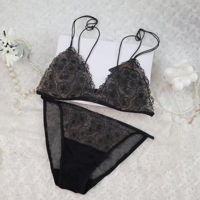 Conjunto de Lingerie Renda Francesa Ombro a Ombro Sem Aro Copas Triangulares com Almofada de Algodão