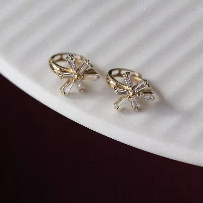 Korean Snowflake Earrings: S925 Silver, K Gold-Plated, Stylish Cold-Style Hoops 14k Gold