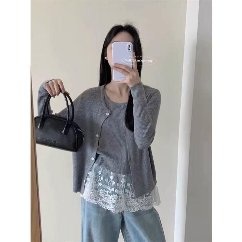 Autumn and winter new gentle wind sweet knitted sweater cardigan + lace splicing lace vest two-piece set for women
