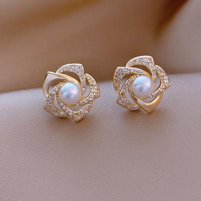 Französische Leichte Luxus Kristall Rose Blume Perlen Steckerohrringe Für Frauen Koreanische Exquisite Ohrringe Party Muttertag Schmuck
