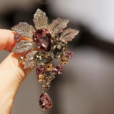 High-end Vintage Austrian Crystal Flower Brooch Luxury Accessories