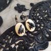 Gotische Persönlichkeit Skelett Königin Krähe Katze Rose Blume Oval Geprägtes Muster Anhänger Hängende Ohrringe für Damen Hallowmas Schmuck