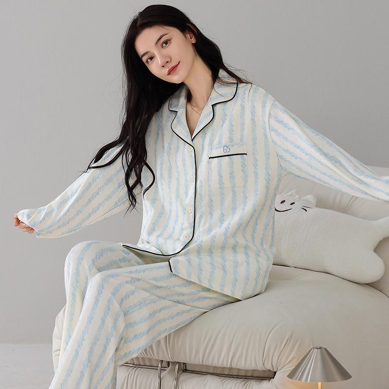 Artistic Style Sleepwear Set for Women