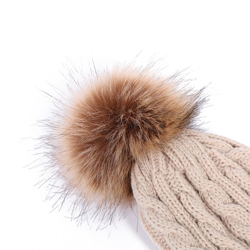 Nowe Damskie Osobiste Dzikość Kobieta Futrzane Pompony Czapki Beanie Wysoka Jakość Zimowa Ciepła Czupeczka Outdoor Jazda Wiatroszczelna Czapka Dzianinowa