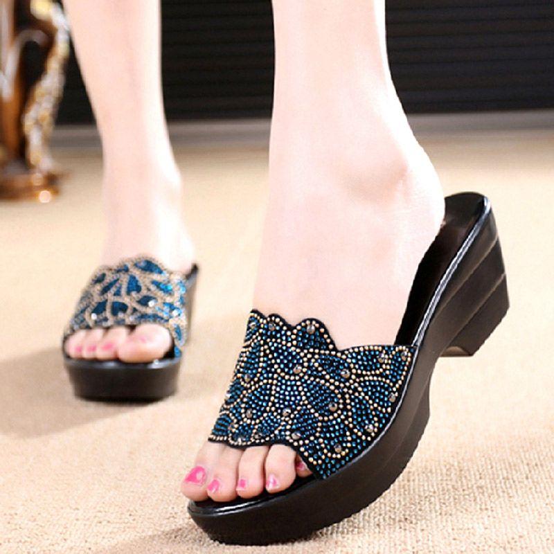 Water Diamond Slope Heel Sandals Women's Summer Middle Heel Slippers Women's Anti-slip Open Shoes Thick Soles