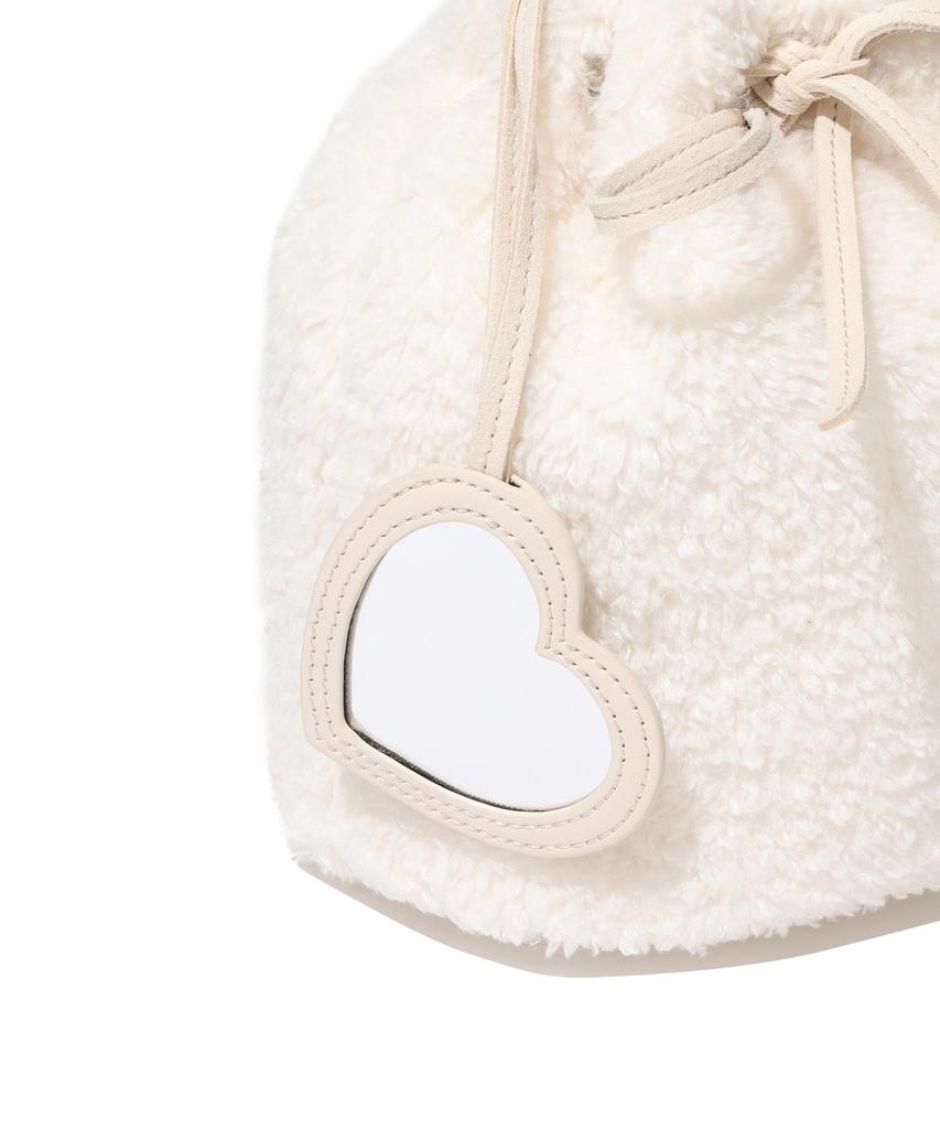 Covernat Woman Clover Heart Fluffy Bucket Bag Ivory