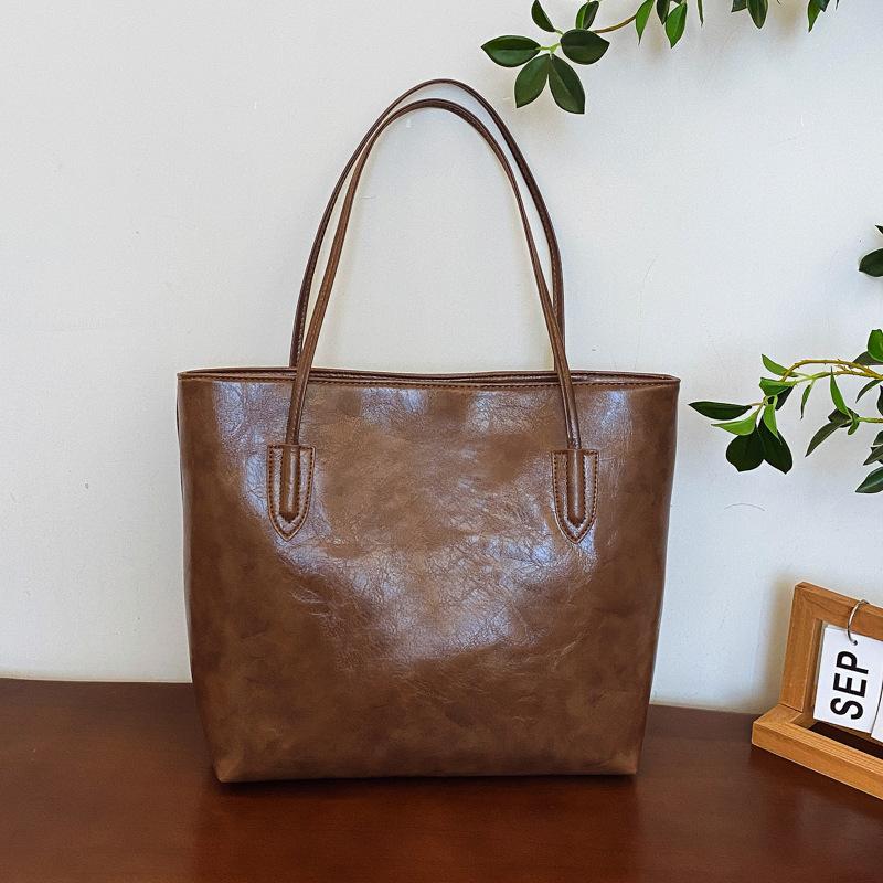High end Large Capacity Bag for Women In Autumn and Winter New Fashion Commuting Tote Bag for Women Retro Versatile Shoulder Bag