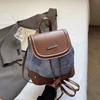 Zaino alla moda in materiale PU color castagna con chiusura magnetica per uso quotidiano e viaggi