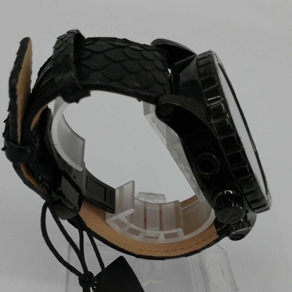 Used NIXON A083 1041 watch