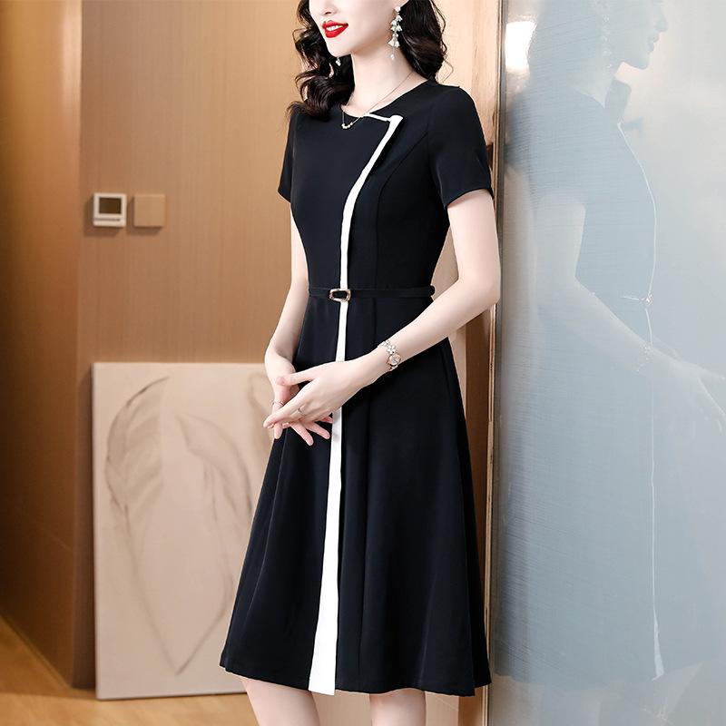 Mom's Color-blocking Dress for Women In Summer New Style with Small Versatile White Short-sleeved Long Skirt