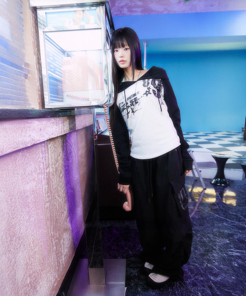 LMR Off-Shoulder Lettering Graphic Hoodie Long Sleeve T-Shirt Oatmeal