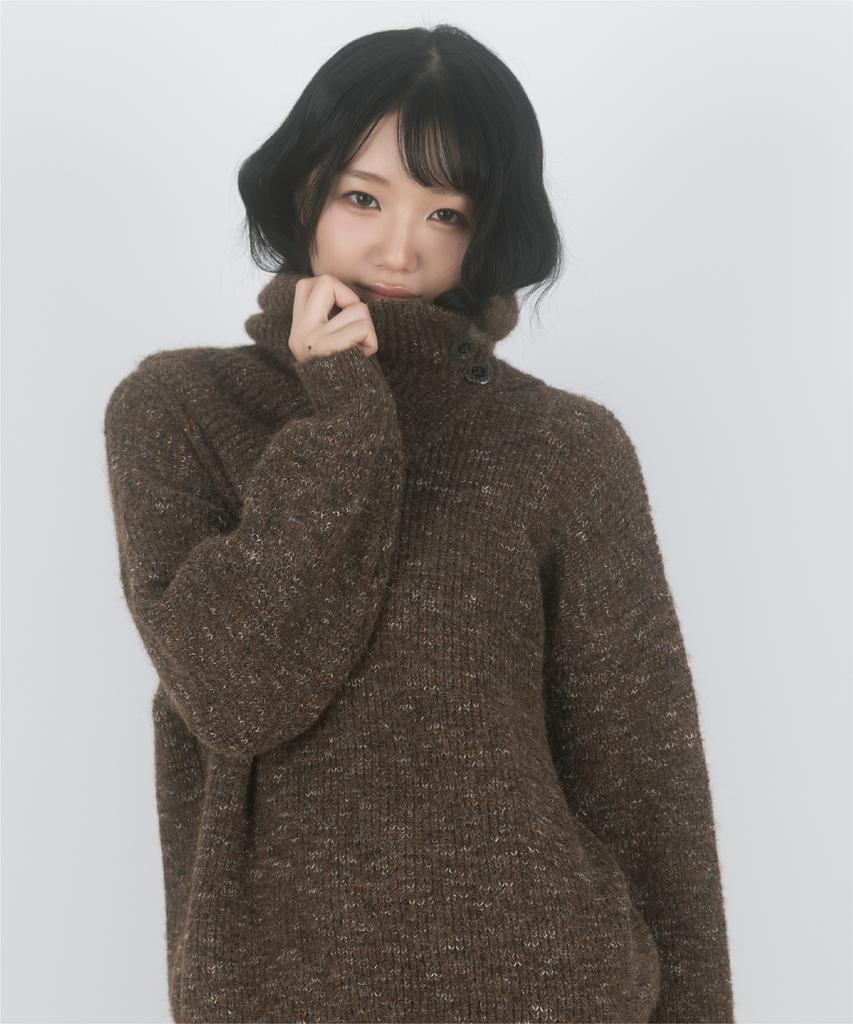 Naien High-Neck Warmer Knit