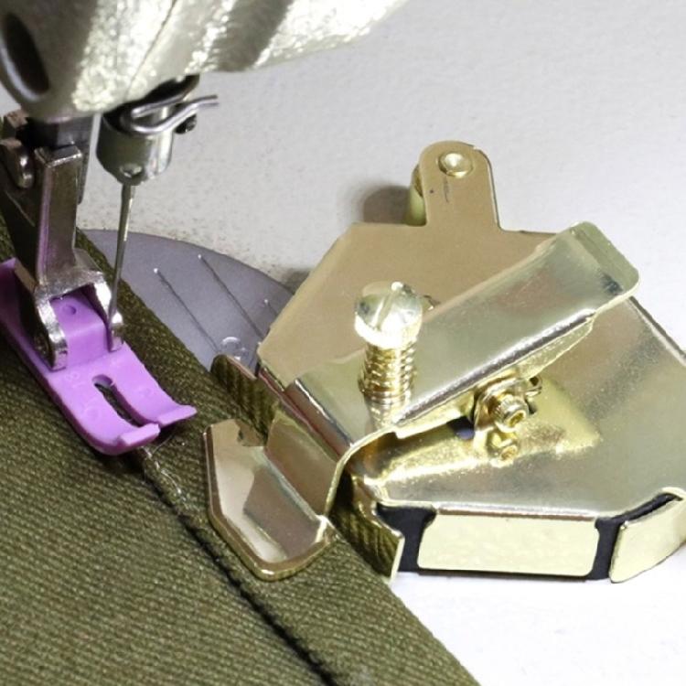 Sewing Machine Magnetic Seam Guide Adjustable Stainless Steel Seam Guide Thickness Adjustable For Accurate Stitching