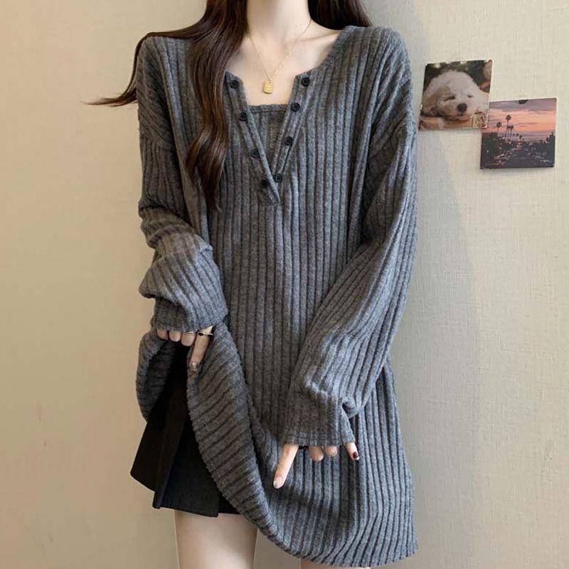 Plus Size V-Neck Ribbed Long Sleeve T-Shirt - Slimming, Loose Fit for Autumn/Winter