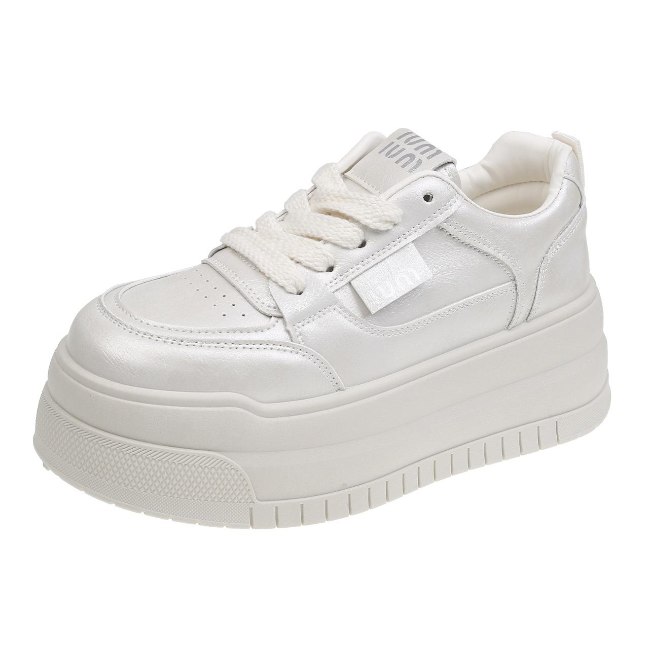 

Популярные кожаные маленькие белые туфли на толстой подошве для женской весенней коллекции 2025 года, туфли-маффины для невысоких людей, чтобы увеличить рост, повседневные спортивные б 40 серый