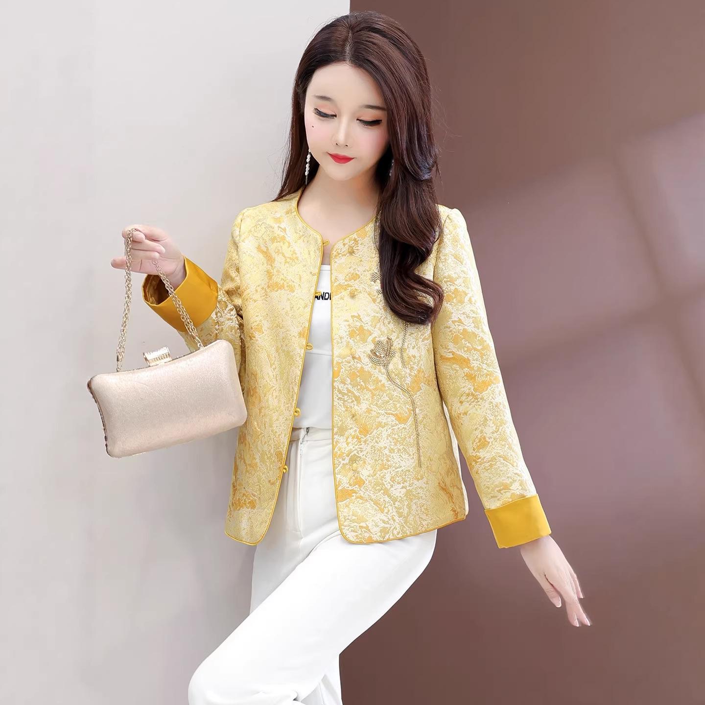 

Spring 2026 Women s Jacquard Short Jacket - Age-Reducing Round Neck with Frog Button Design L (105-120 jin)