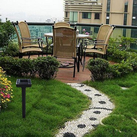 Solar Powered Ultrasonic Rat Mice Snake Repellent Garden Lawn Farm Pest Repeller