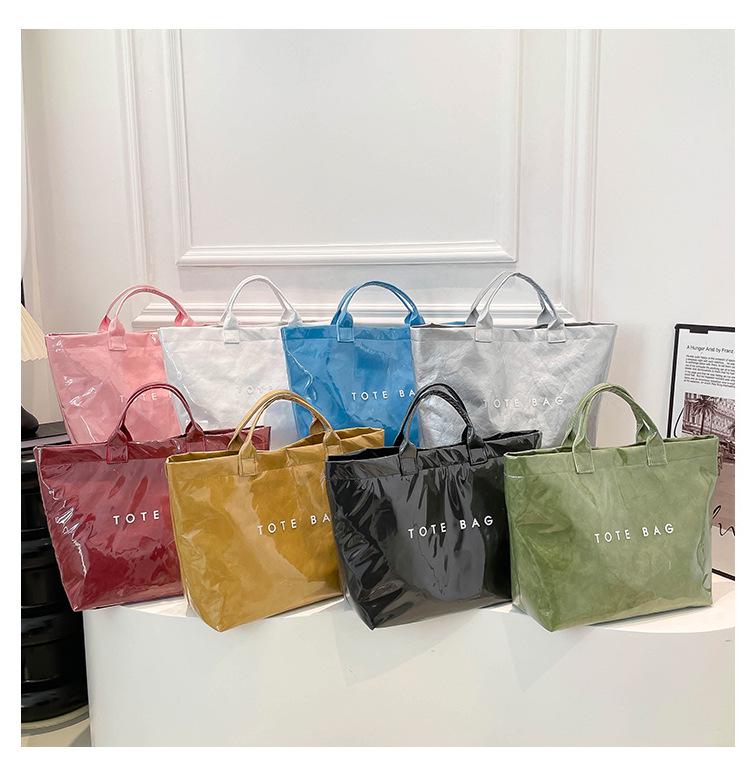 Versatile Large-Capacity Tote Bag - Trendy, Minimalist Style Women's Handbag for Everyday Use