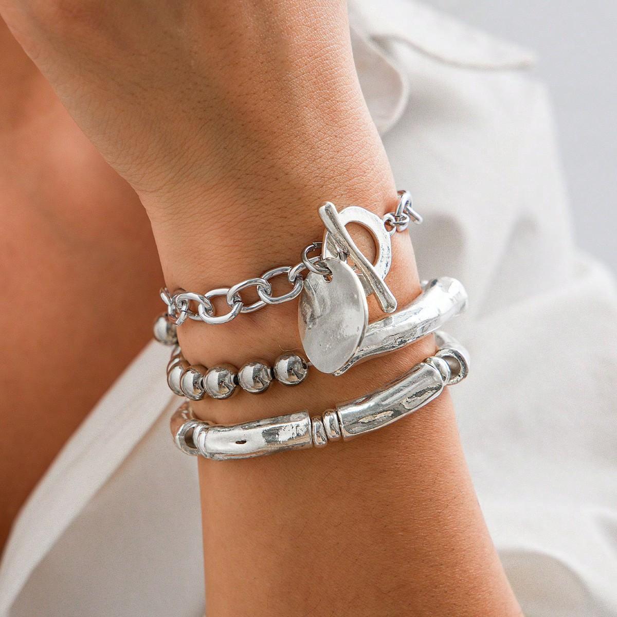 Europese en Amerikaanse Punk Stijl Slotvormige Hanger Armband Armband Gepersonaliseerde Gebogen Buis Kralen Elastische Armband voor Vrouwen