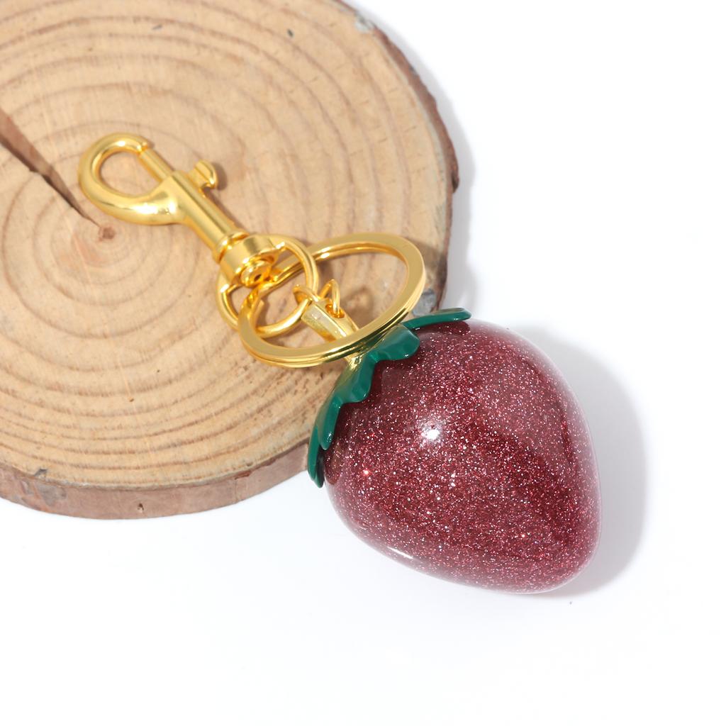 Fashion  Strawberry Keychain Exquisite Red Crystal Strawberry Pendant Keyring For Backpack Elegant Charm Jewelry Gifts