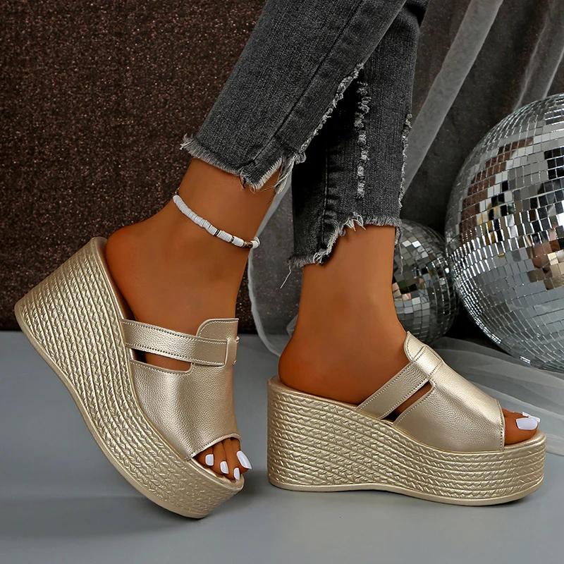Women's Gold Platform Wedge Sandals Summer 2025 Thick Bottom Non Slip Beach Slippers Woman Fashion Peep Toe High Heel Sandalias