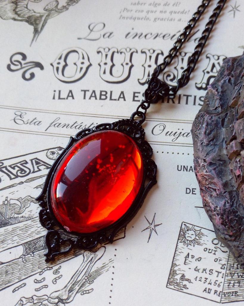 Retro Gothic Stardust Quartz Crystal Necklace