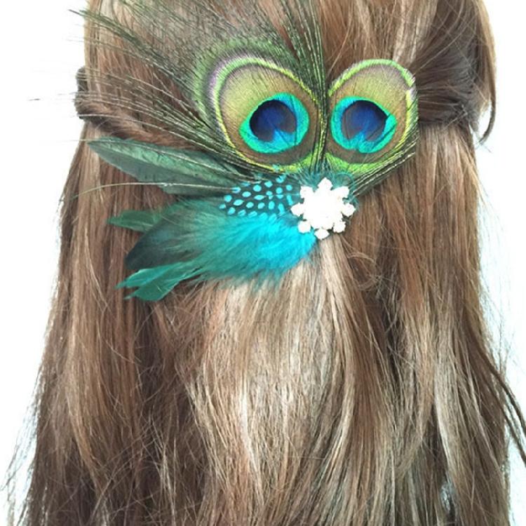 Elegantní Paví Peří Fascinator do Vlasů Špendlík Etnický Kostým do Kostela Boční Klip