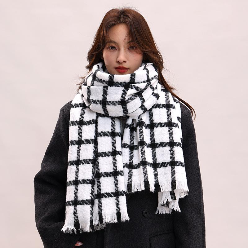 Scarf women's autumn and winter new plaid thickened shawl high-end atmosphere warm scarf
