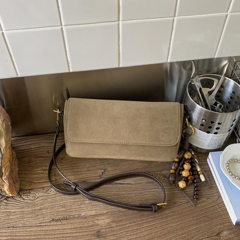 2025 New Trendy Niche Design High-end Single Shoulder Armpit Bag Women's Autumn and Winter Versatile Portable Baguette Bag Crossbody