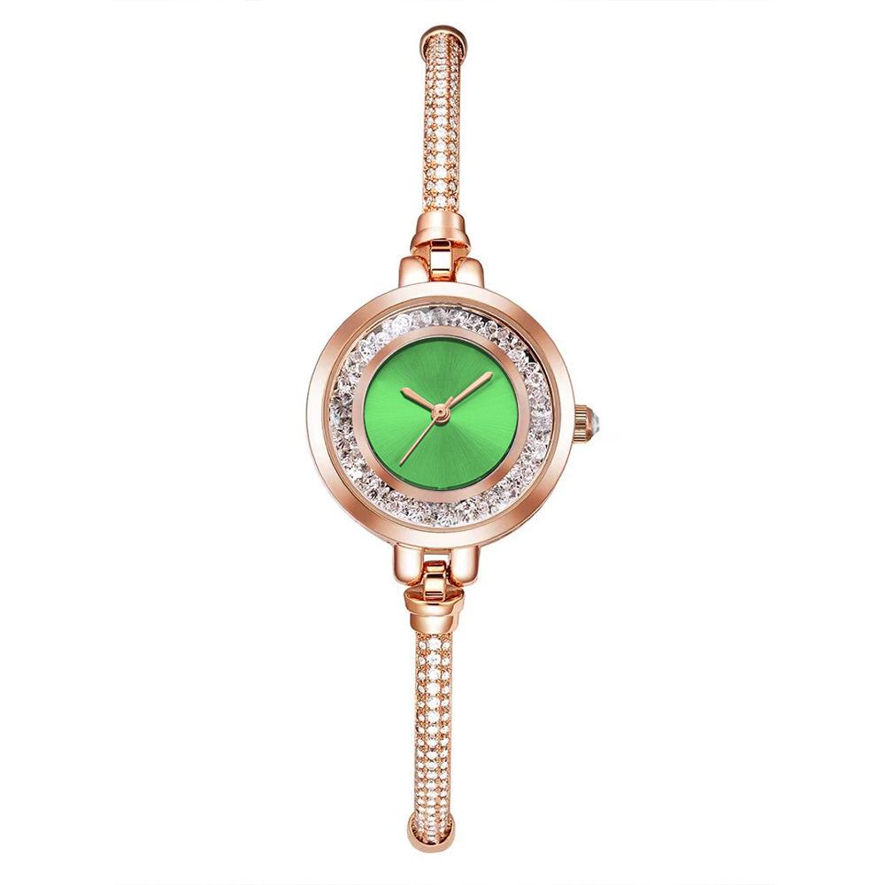 Nya moderiktiga casual fina armbandsklockor för dam armbandsur med strass kvicksand liten urtavla infällbar armband armbandsur present