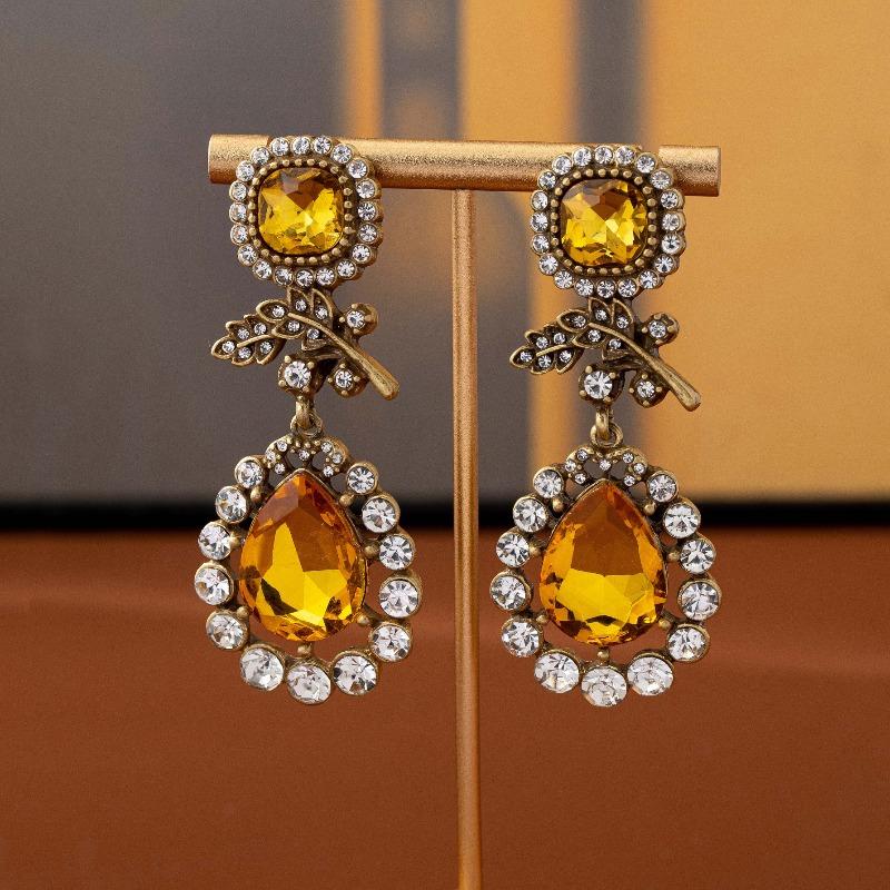 Medieval Western and Medieval Jewelry Old Gold Water Drop Shaped Gem Earrings Diamond Light Luxury Temperament Earrings