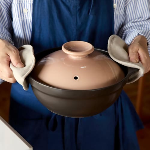 TAMAKI Thermatec Ultra-Lightweight Single-Serving Direct-Stove Shallow Pot, Size 9, White, 32x27x15.5cm (H), Easy-to-Use, Lightweight Ceramic, 2250ml,