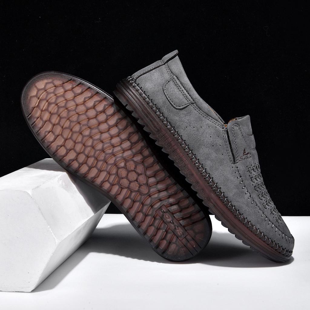 New 2026 Handmade Leather Men Shoes Design Fashion Sneakers Slip On Loafers Summer Mesh Breathable Casual Shoes Men Driving Flat