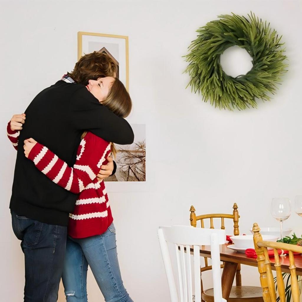 Coroană de Crăciun Norfolk PE Textură Cauciuc Moale Ace și Viță de Pin Decorațiune de Crăciun