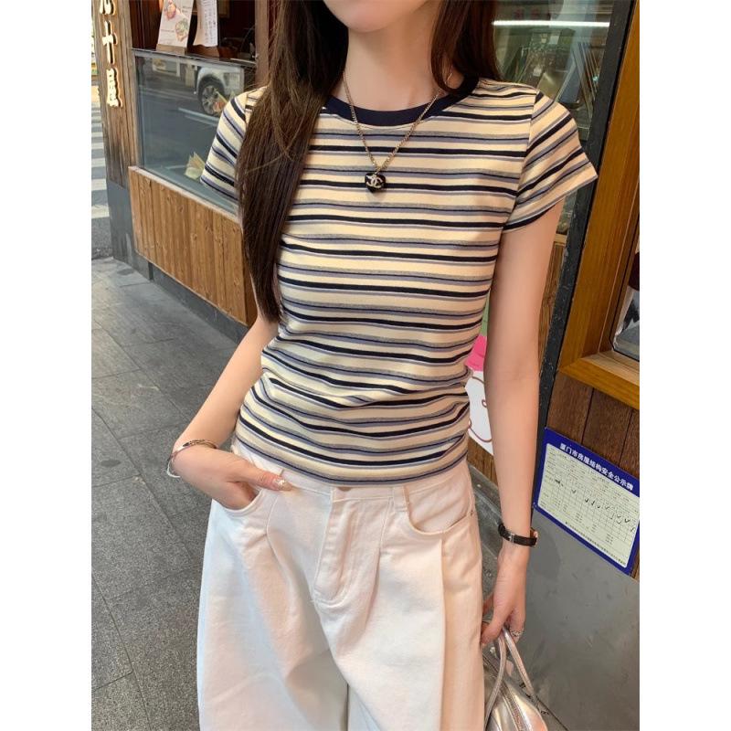 Women's Summer Retro Chic Striped Color-Block Slim-Fit T-Shirt with Short Sleeves