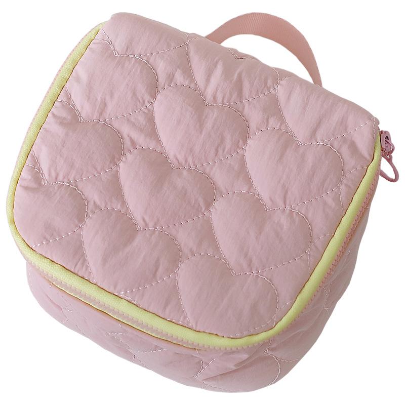 Korean Versi Cute Love Makeup Bag Large Capacity Portable Travel Handbag Wash Bag